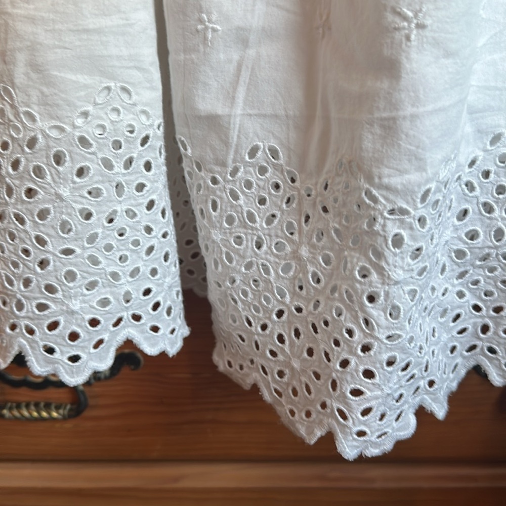 Old Navy White Ruffled dress with lace detail - Picture 2 of 10